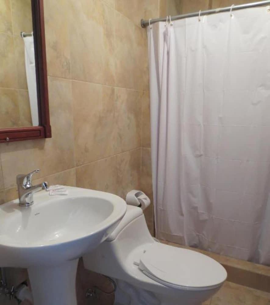 Hotel Cumanda Alfaro Экстерьер фото