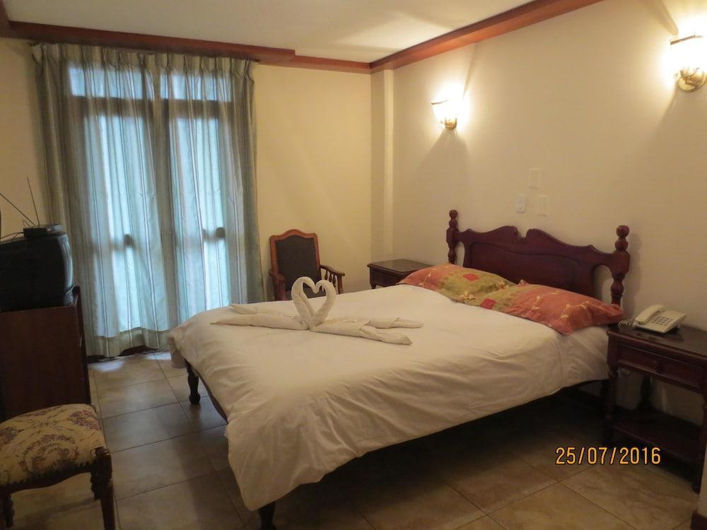Hotel Cumanda Alfaro Экстерьер фото