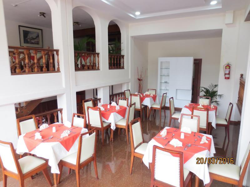 Hotel Cumanda Alfaro Экстерьер фото