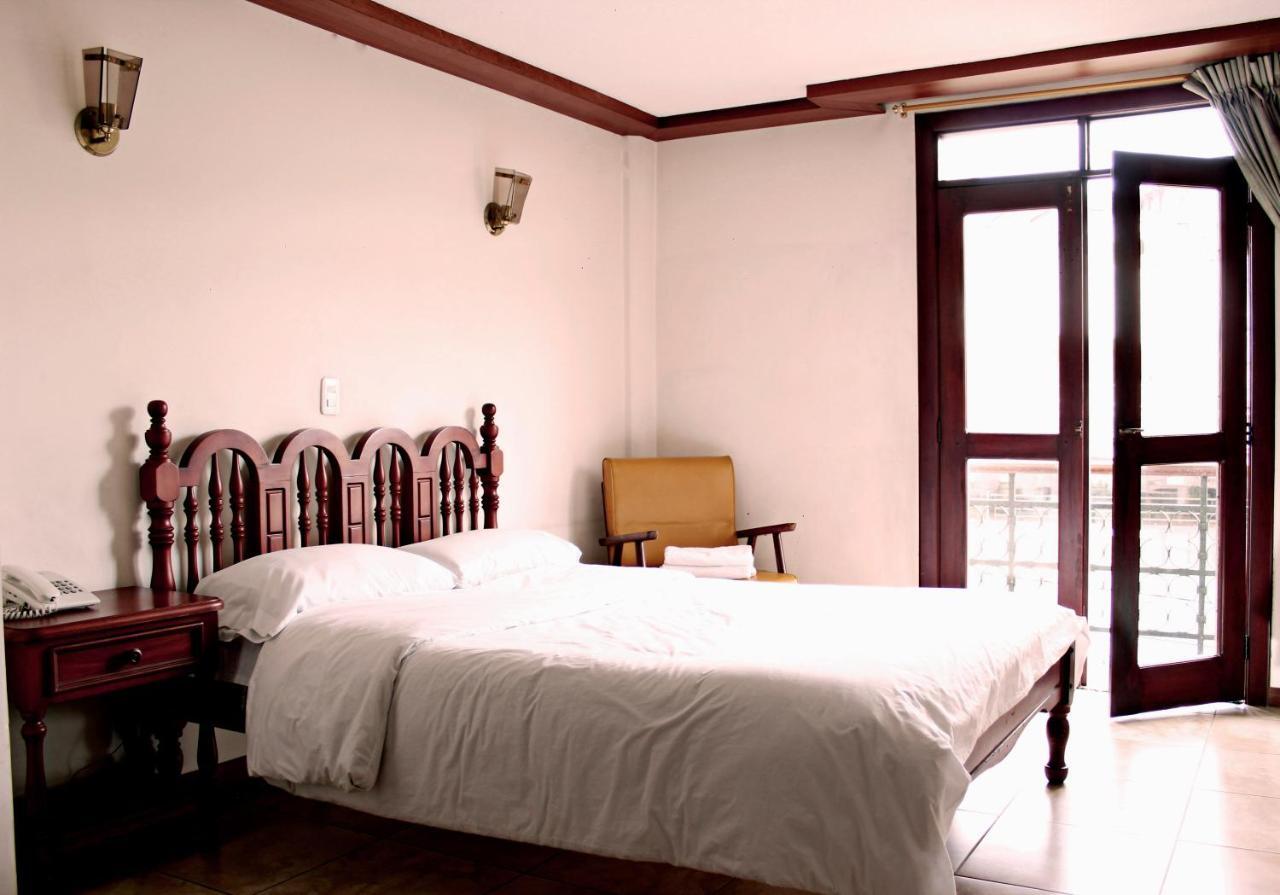 Hotel Cumanda Alfaro Экстерьер фото